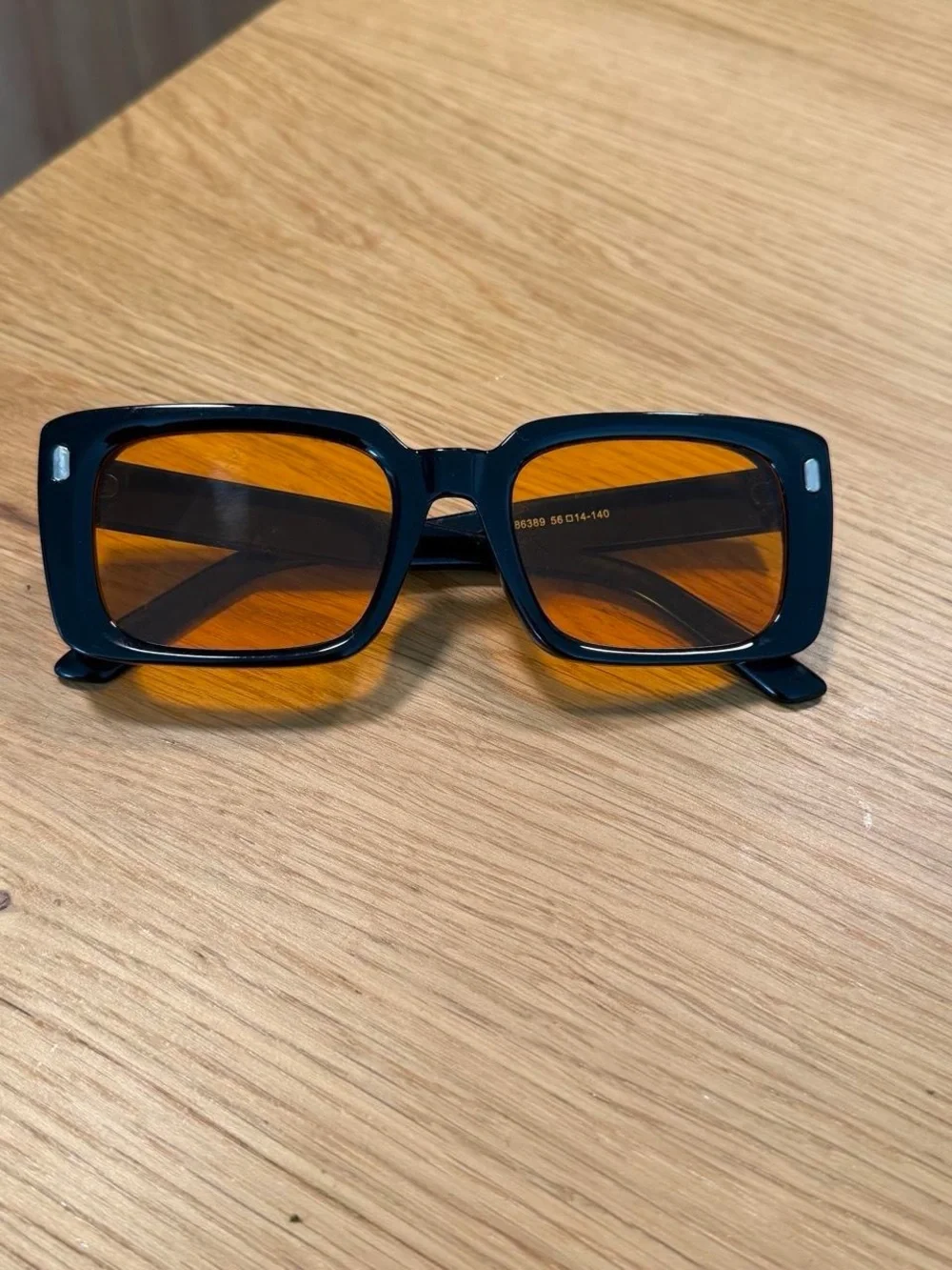 Wolf & Badger classic black